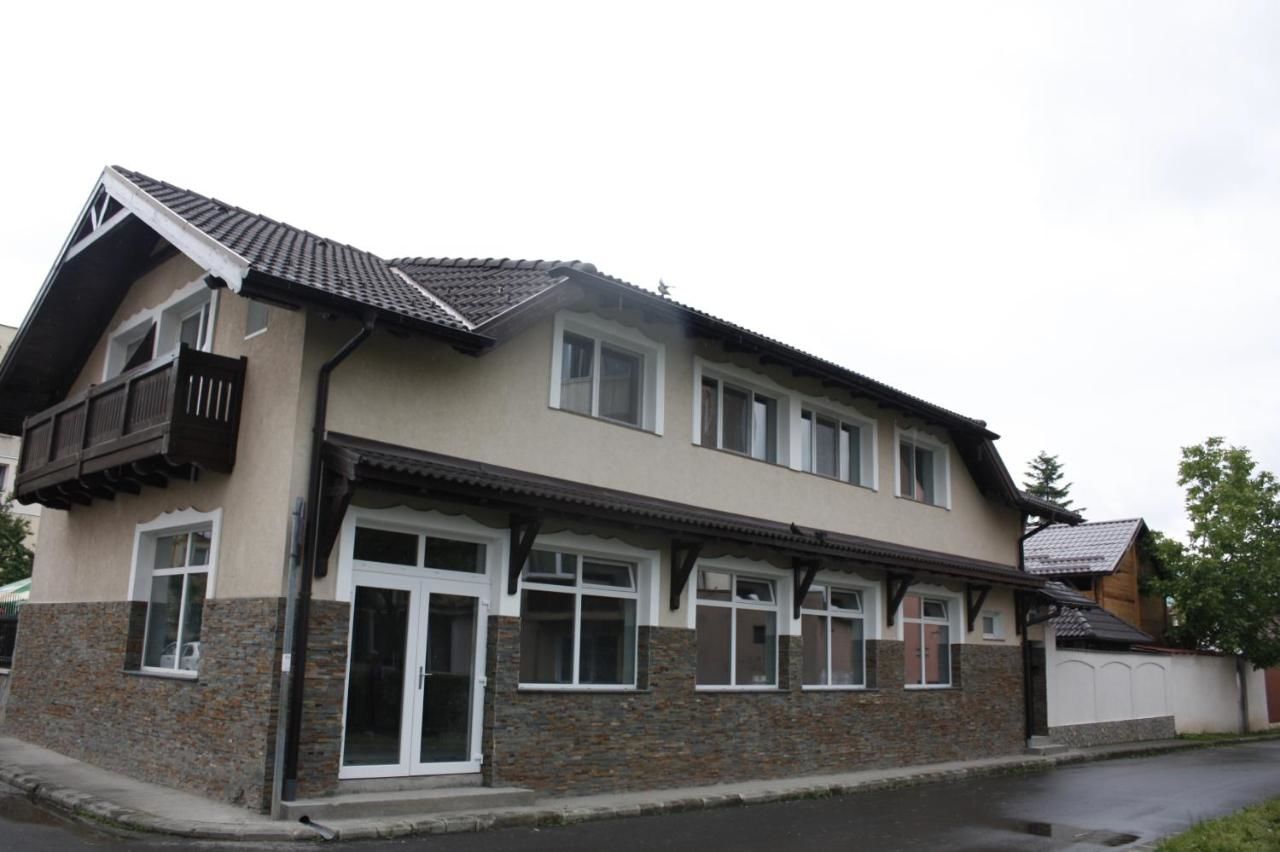 Гостевой дом Casa Ianis Брашов-4