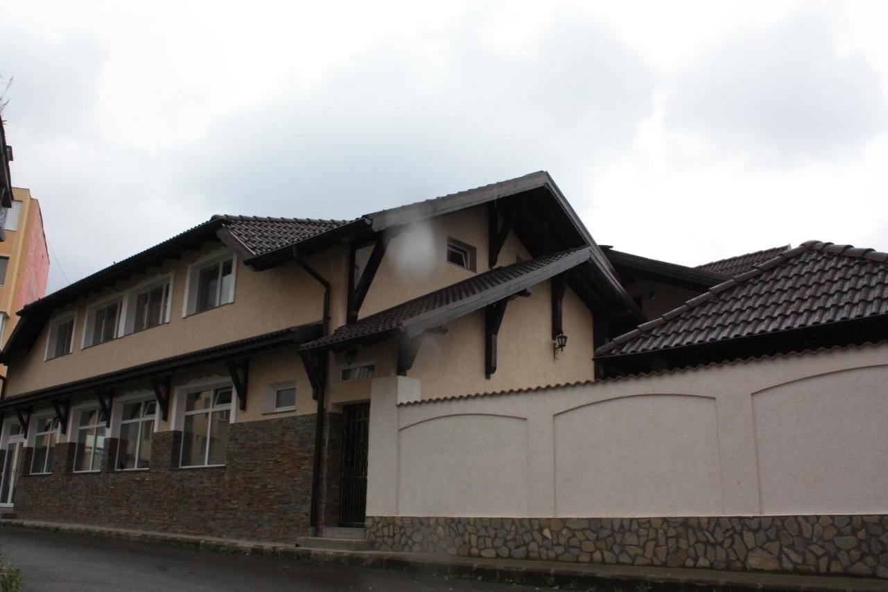 Гостевой дом Casa Ianis Брашов-33