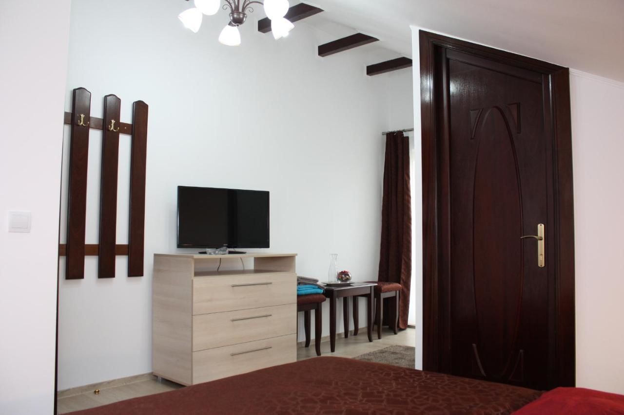 Гостевой дом Casa Ianis Брашов