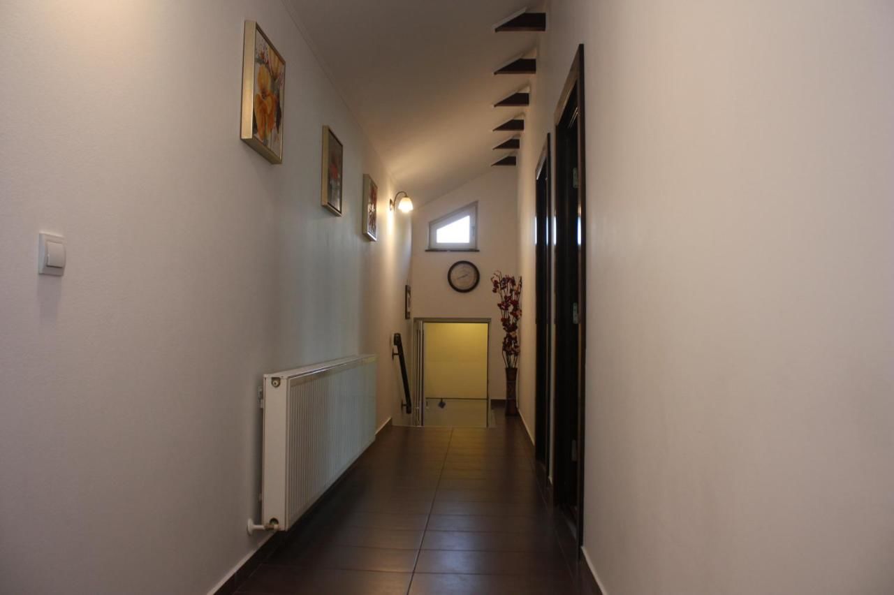 Гостевой дом Casa Ianis Брашов-7