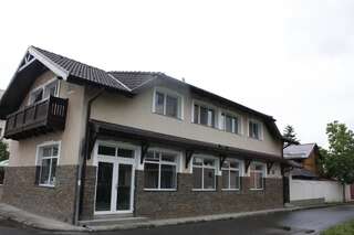 Гостевой дом Casa Ianis Брашов-0
